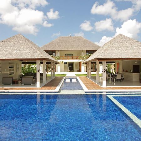 Villa Asante Canggu  Luaran gambar